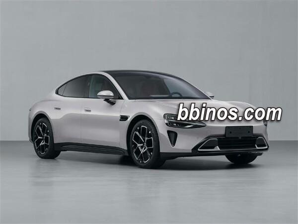 2023111520 小米揭秘首款搭载mi商标车型，入局汽车市场再掀波澜